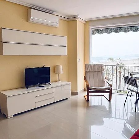 Primera Linea Playa San Antonio Apartment